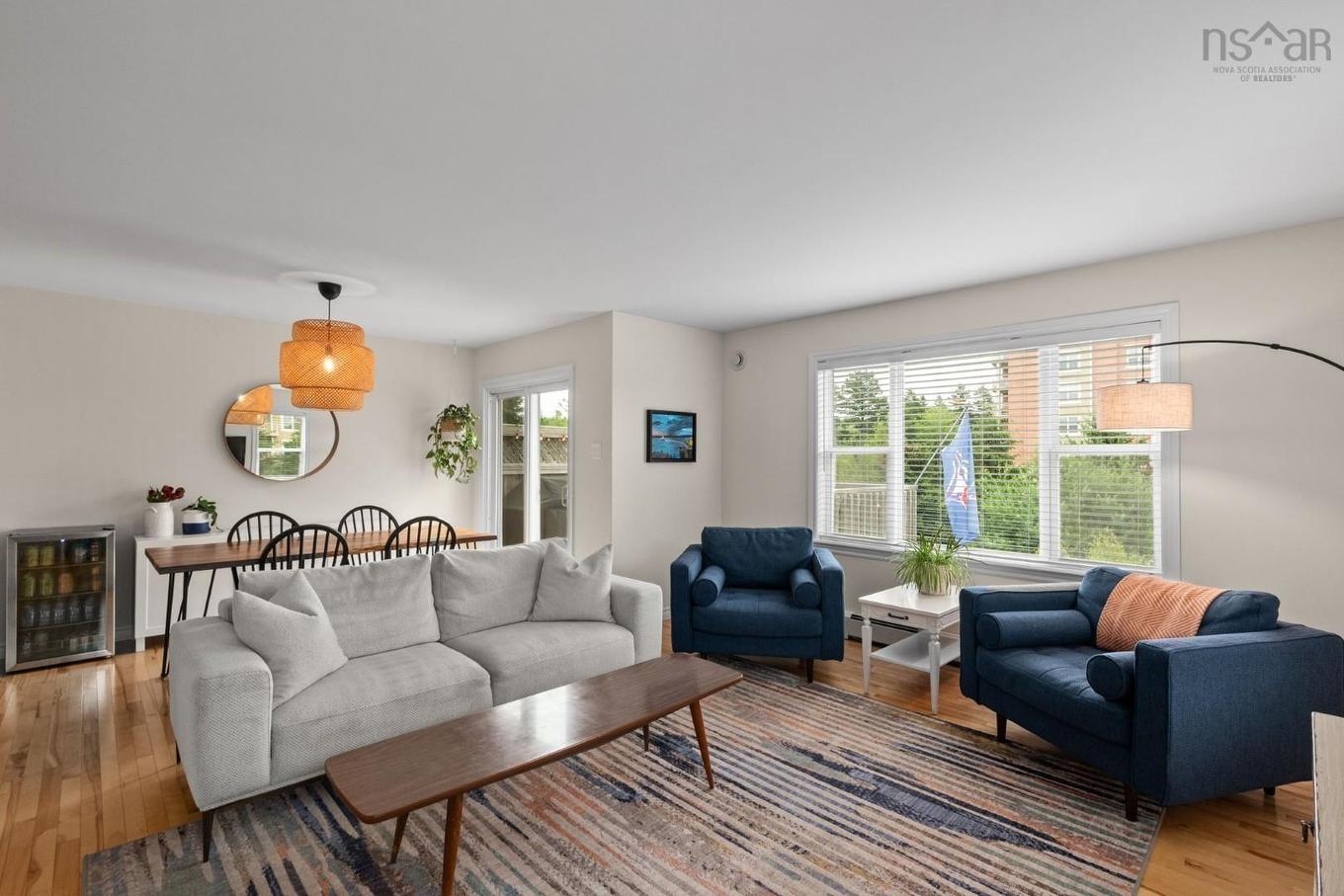 61 Morningfield Lane, Dartmouth, NS - Indoor Photo Showing Living Room