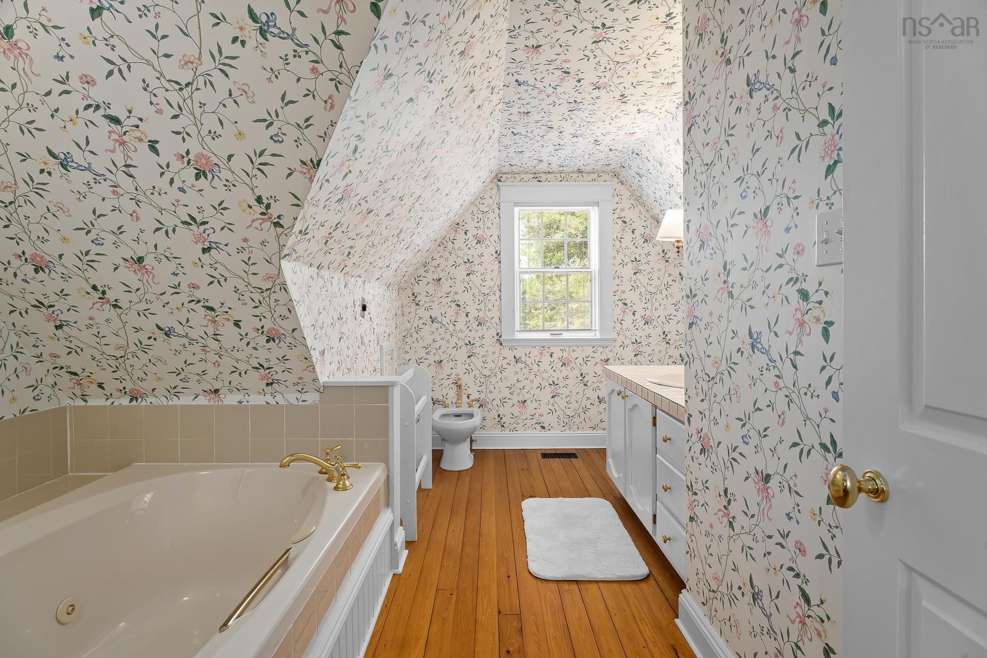 20 Fredas Point Extension, Chester, NS - Indoor Photo Showing Bathroom