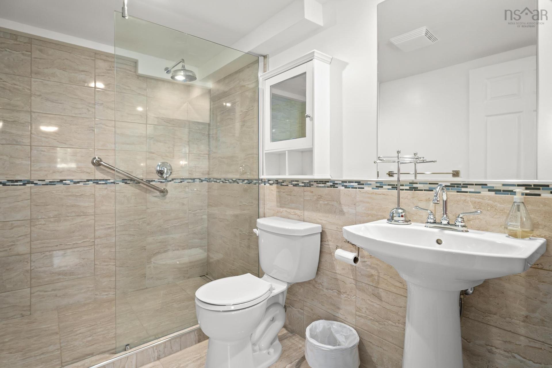 20 Fredas Point Extension, Chester, NS - Indoor Photo Showing Bathroom