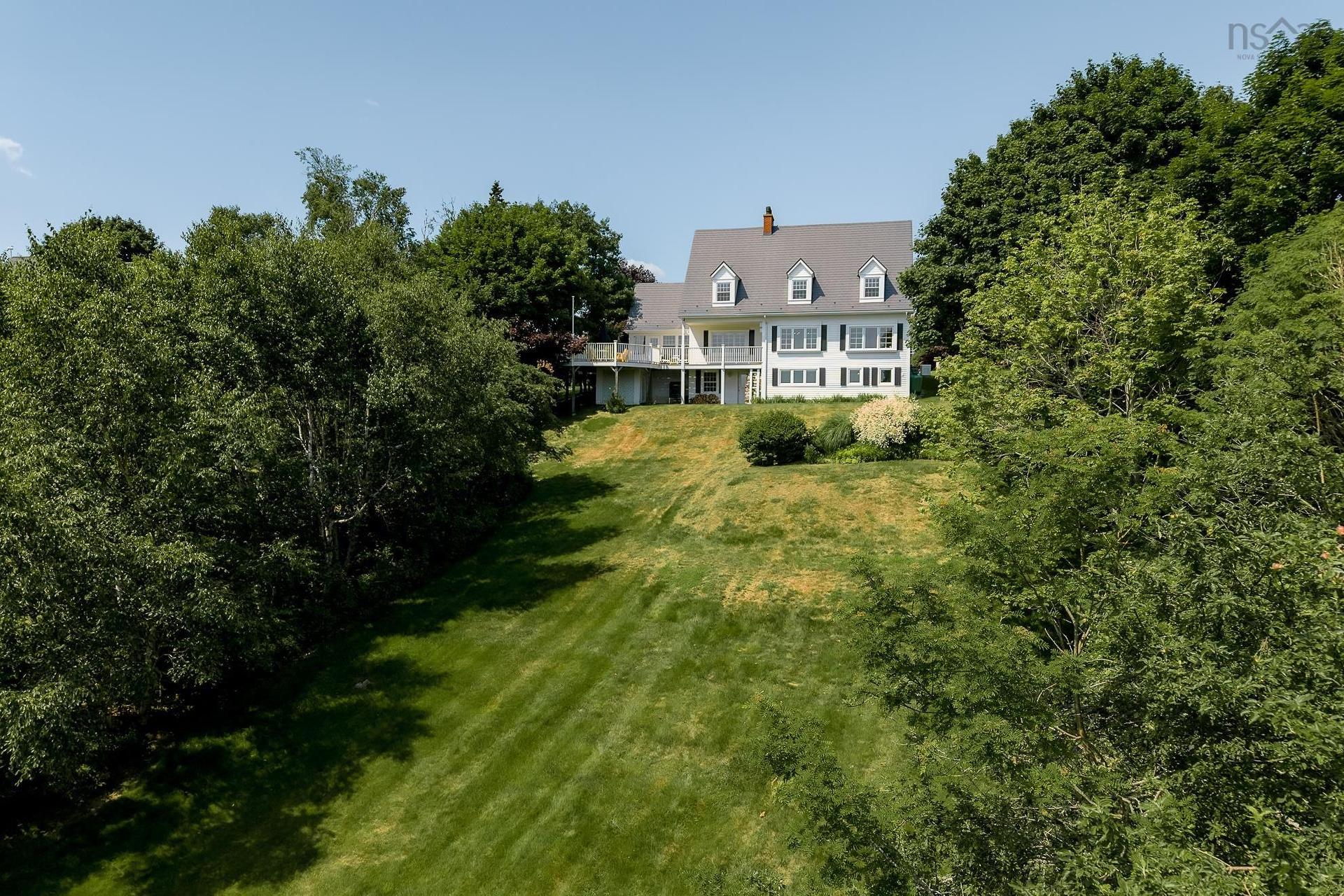 20 Fredas Point Extension, Chester, NS - Outdoor