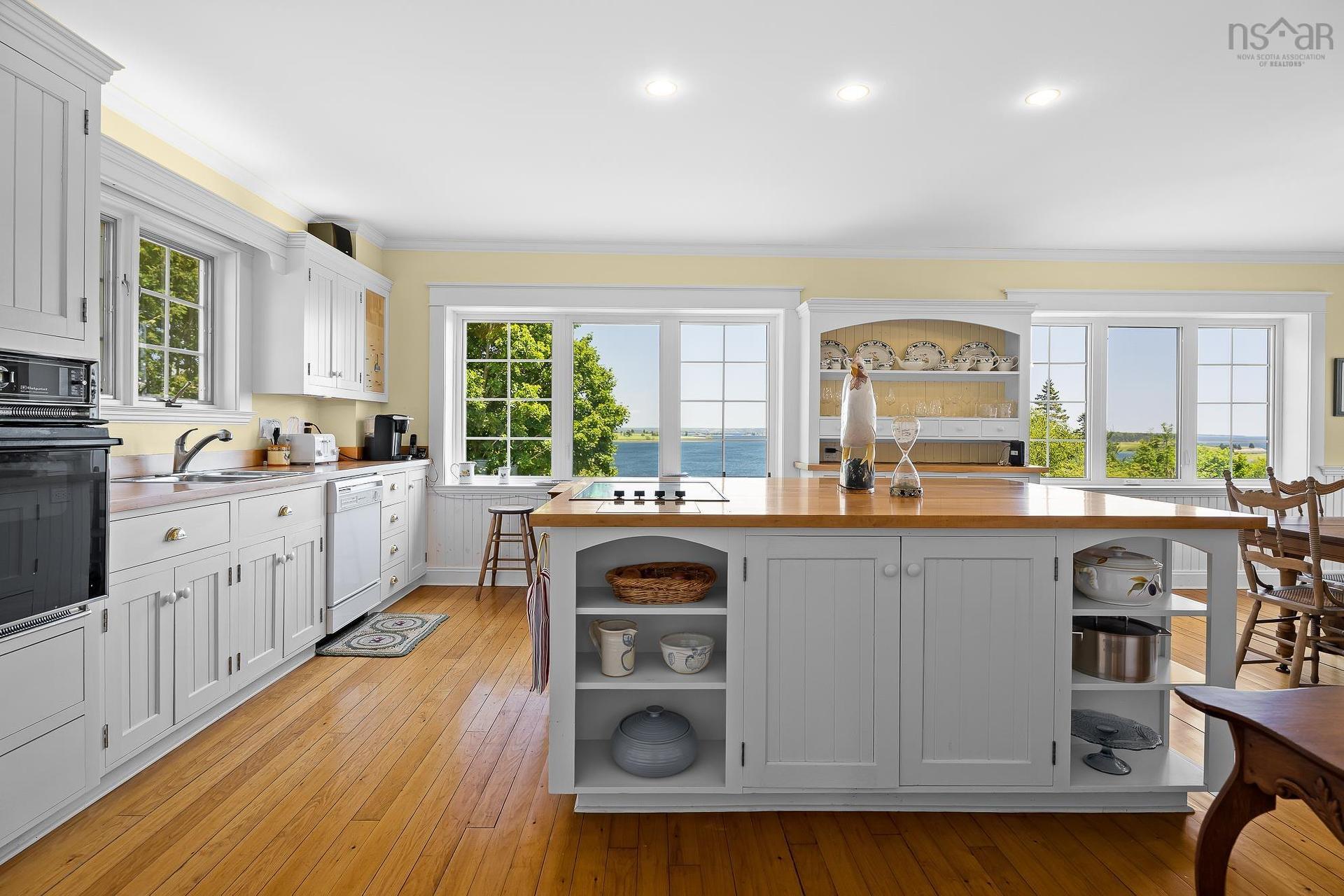 20 Fredas Point Extension, Chester, NS - Indoor Photo Showing Kitchen