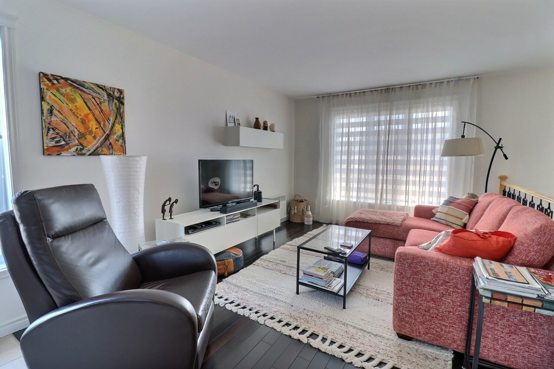Living Room - 641 Rue Taschereau E., Rouyn-Noranda, QC - Indoor Photo Showing Living Room