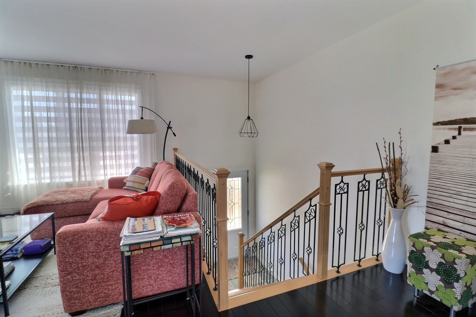 Mud Room - 641 Rue Taschereau E., Rouyn-Noranda, QC - Indoor