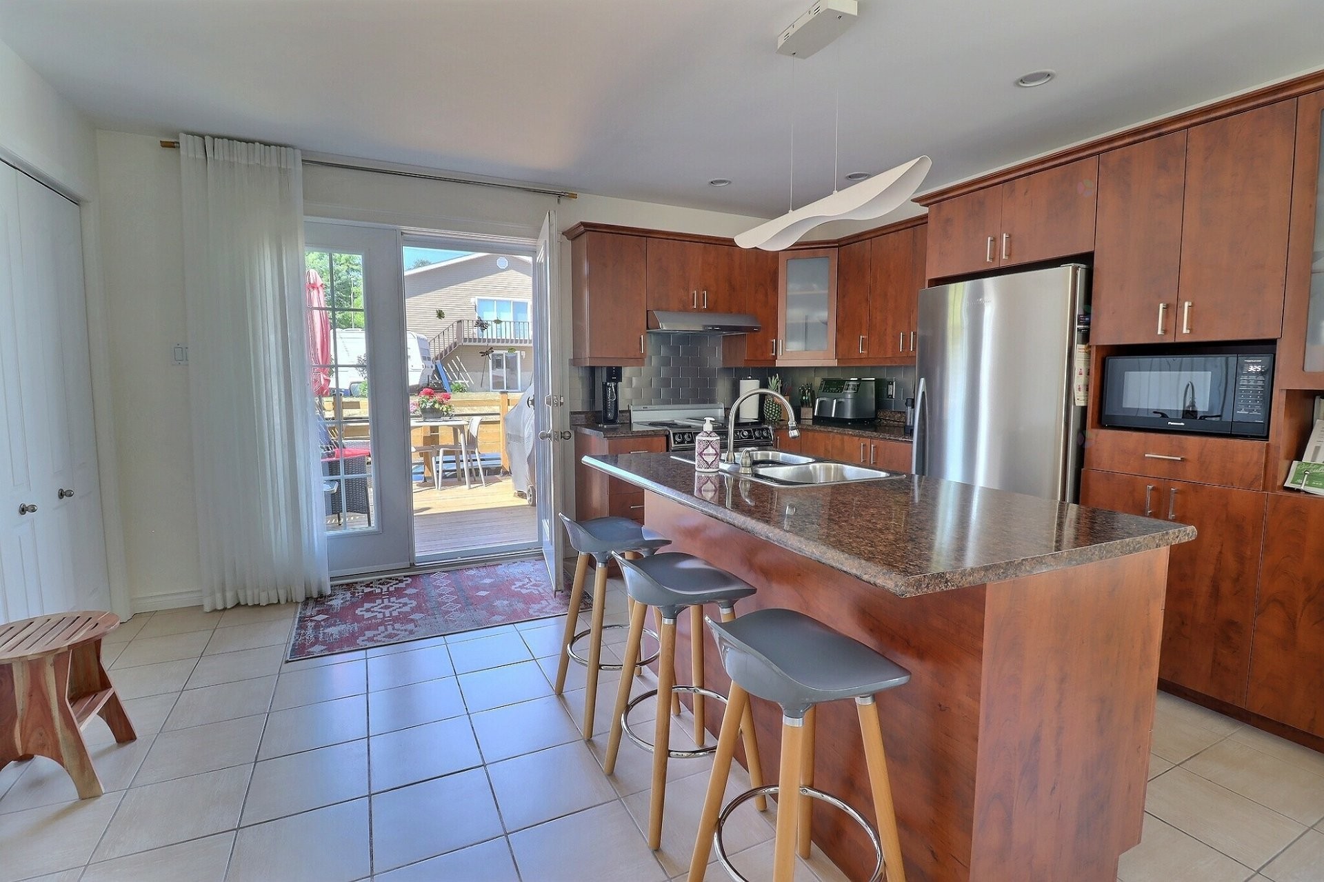 Kitchen - 641 Rue Taschereau E., Rouyn-Noranda, QC - Indoor Photo Showing Kitchen With Double Sink