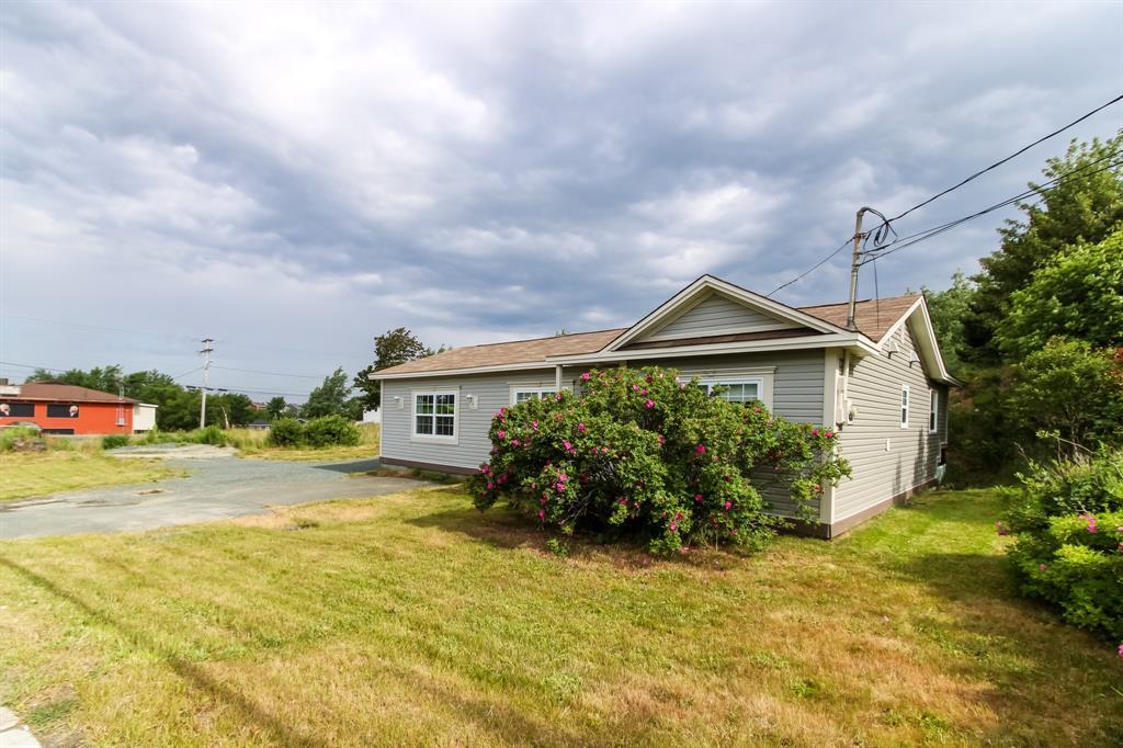374 Conception Bay Highway, Conception Bay South, NL - Outdoor