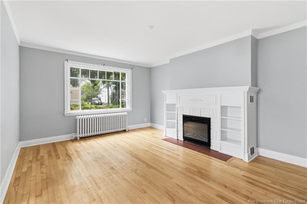 51-53 Lakewood Dr, Moncton, NB - Indoor Photo Showing Living Room With Fireplace