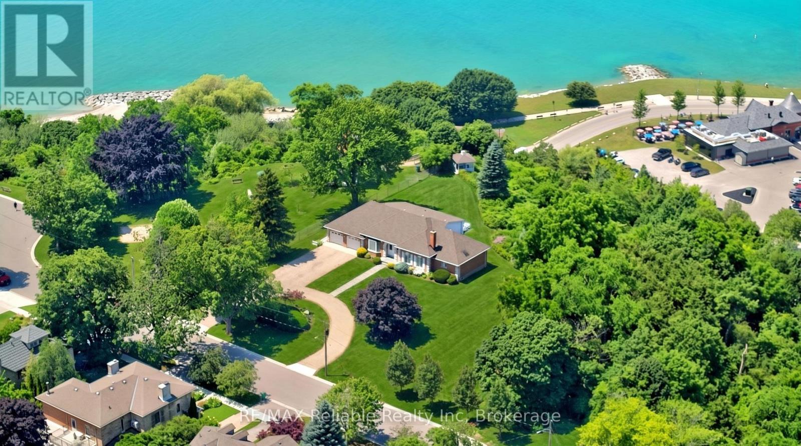 1 Harbour Lane, Goderich (Goderich (Town)), ON - Outdoor