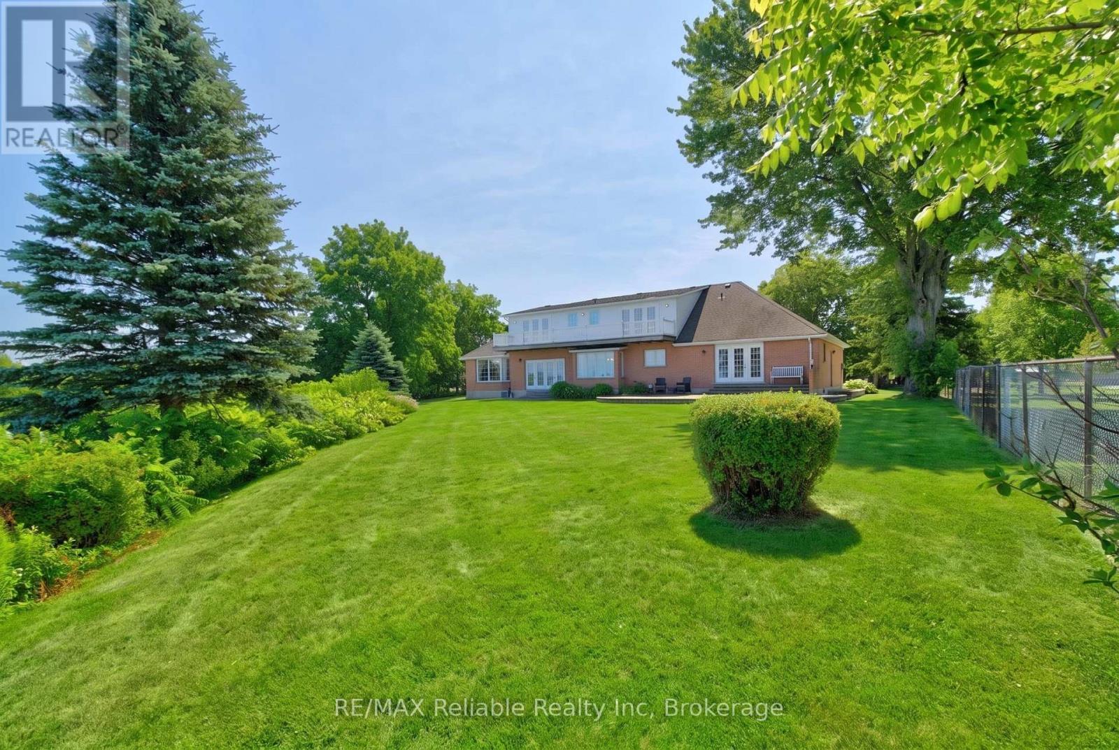 1 Harbour Lane, Goderich (Goderich (Town)), ON - Outdoor