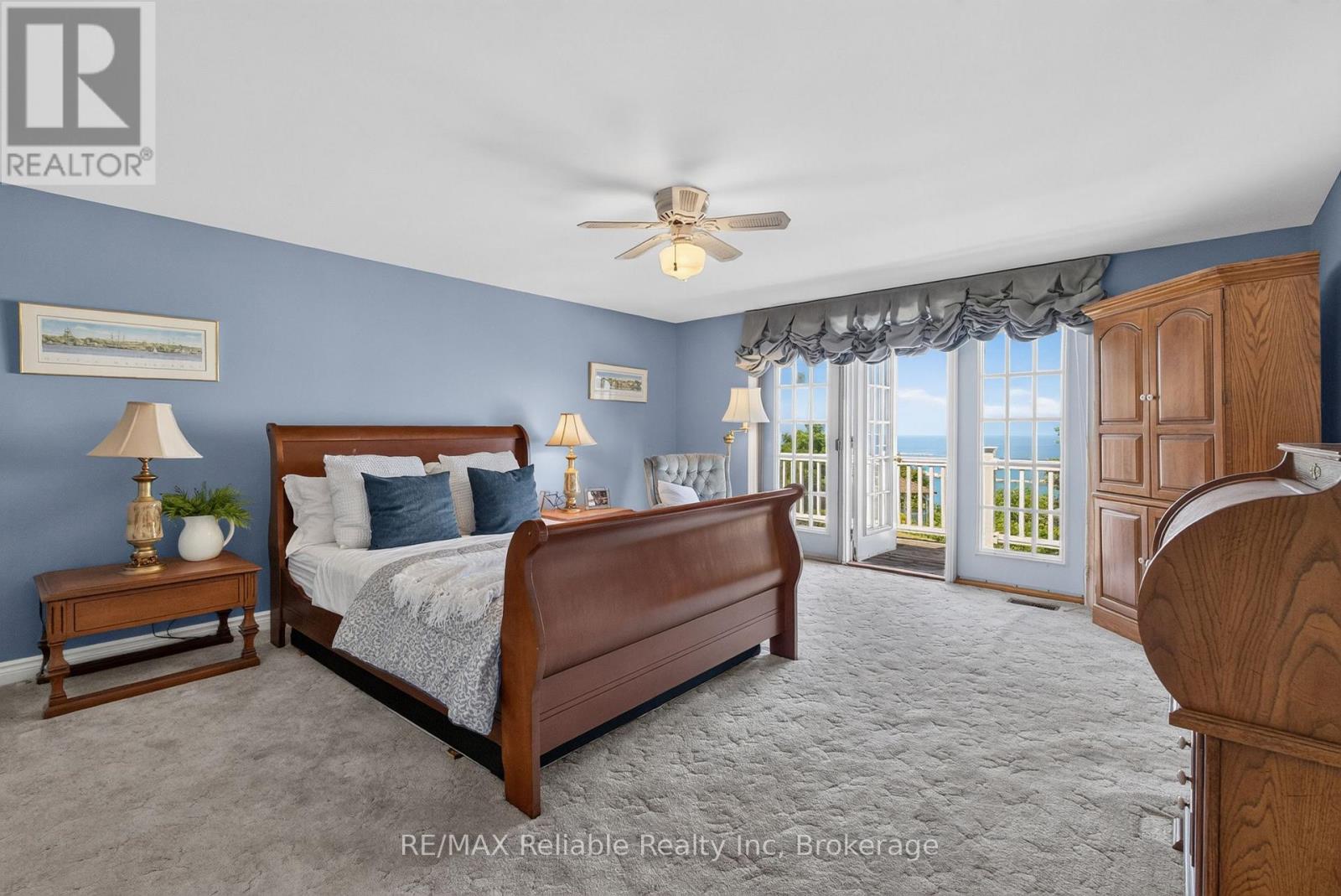 1 Harbour Lane, Goderich (Goderich (Town)), ON - Indoor Photo Showing Bedroom