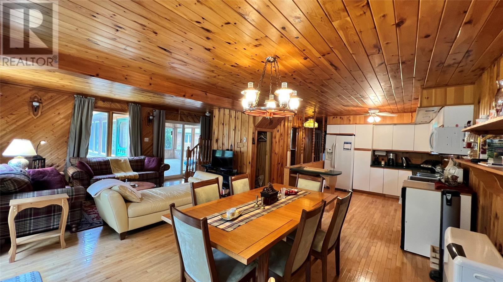 31 Terra Nova Road, Terra Nova, NL - Indoor