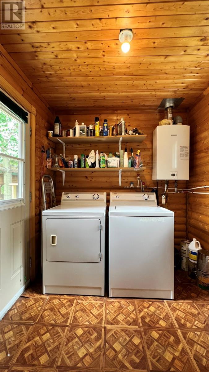 31 Terra Nova Road, Terra Nova, NL - Indoor Photo Showing Laundry Room