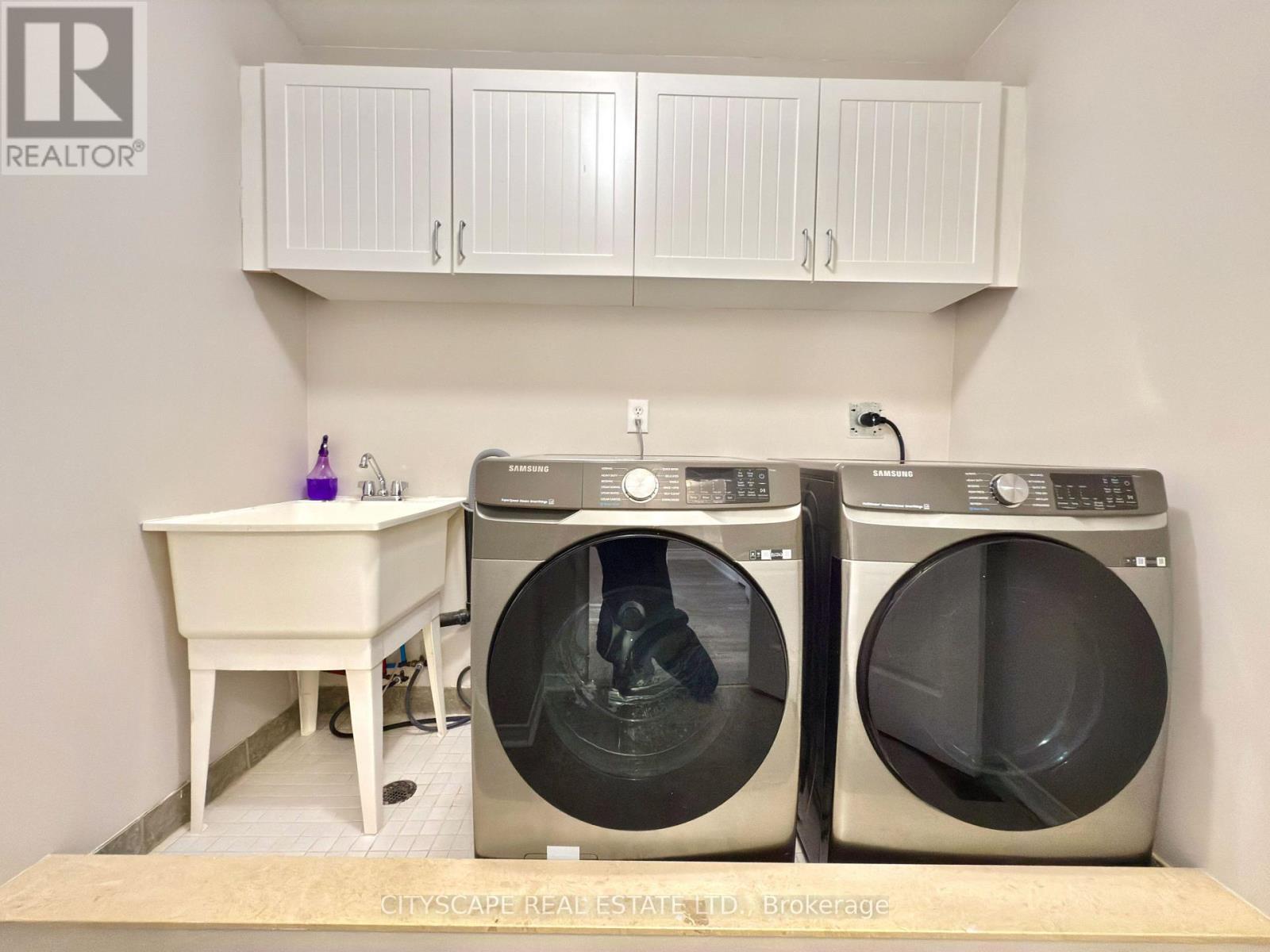 5409 Bestview Way, Mississauga, ON - Indoor Photo Showing Laundry Room