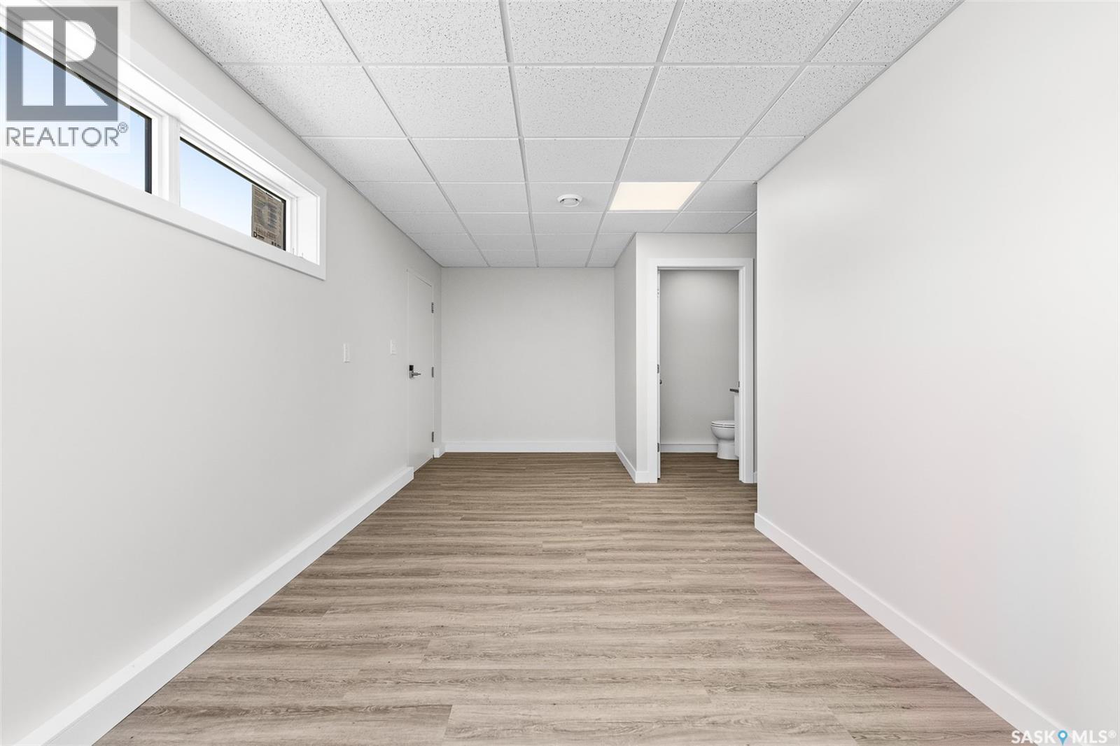 424 9Th Avenue W, Moose Jaw, SK - Indoor Photo Showing Other Room