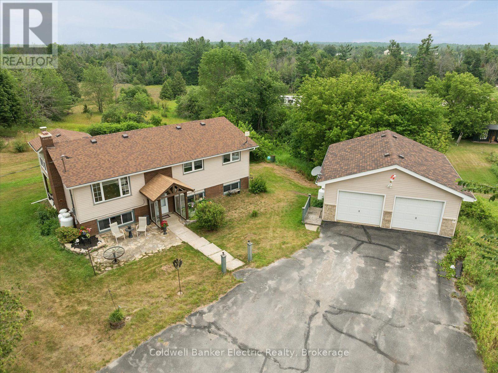 1657 4Th Line, Douro-Dummer, ON - Outdoor