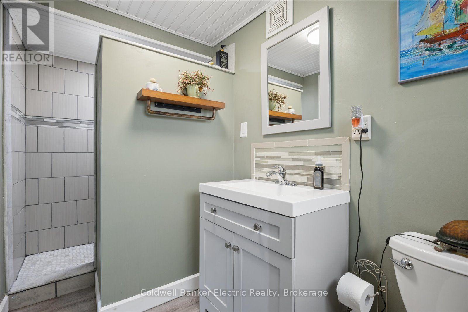 1657 4Th Line, Douro-Dummer, ON - Indoor Photo Showing Bathroom