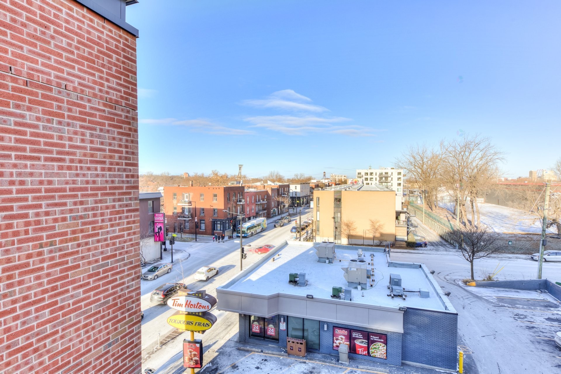 Nearby - 310-1971 Rue Du Havre, Montréal (Ville-Marie), QC - Outdoor
