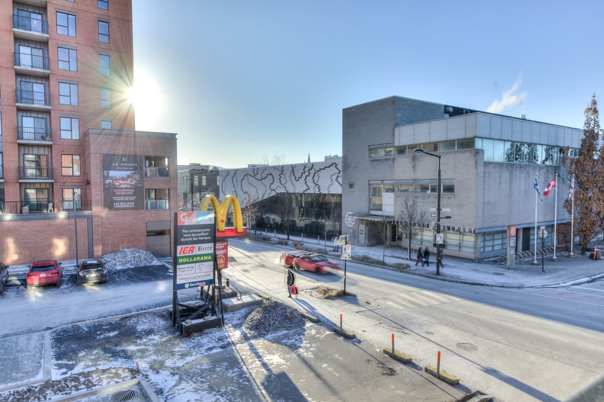 Nearby - 310-1971 Rue Du Havre, Montréal (Ville-Marie), QC - Outdoor