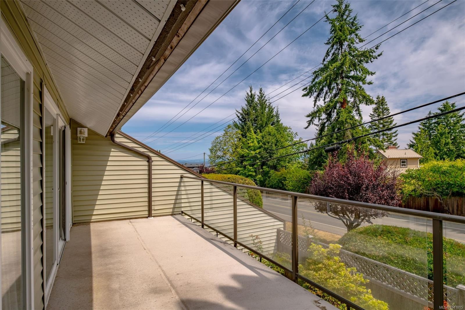 #7-570 Crescent Rd West, Qualicum Beach, BC