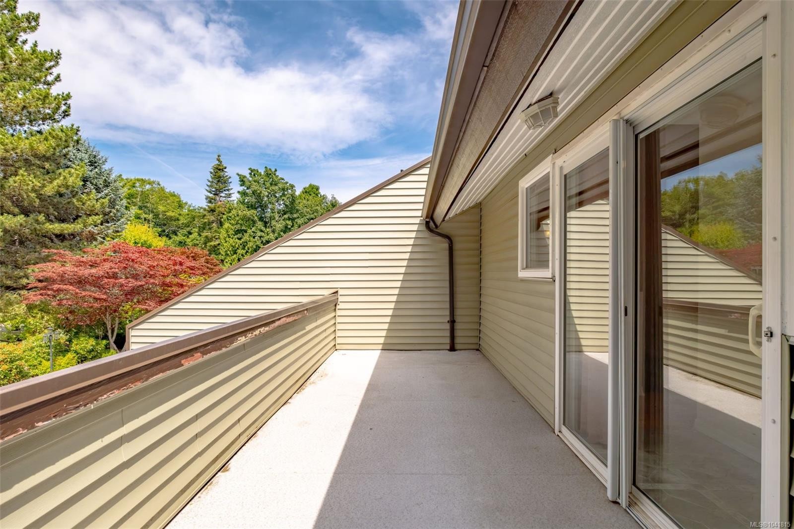 #7-570 Crescent Rd West, Qualicum Beach, BC