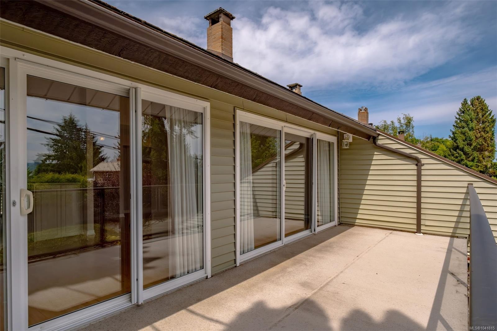 #7-570 Crescent Rd West, Qualicum Beach, BC