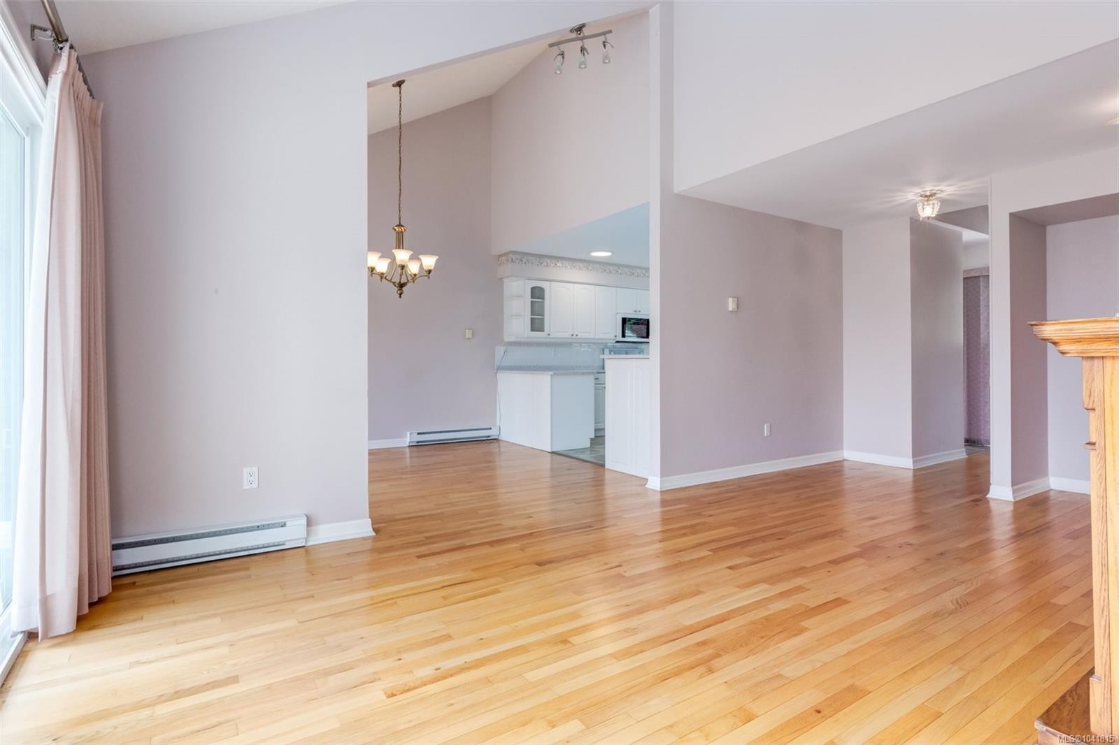 #7-570 Crescent Rd West, Qualicum Beach, BC