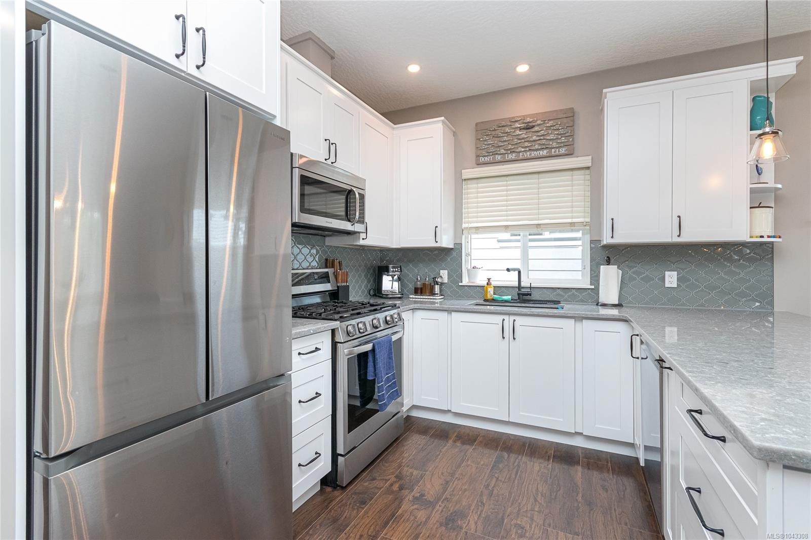 3374 Hazelwood Rd, Langford, BC