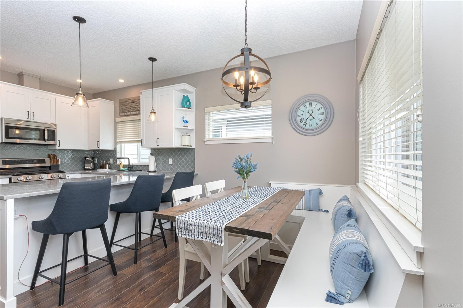 3374 Hazelwood Rd, Langford, BC