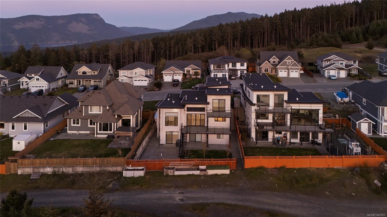6334 Nevilane Dr, Duncan, BC