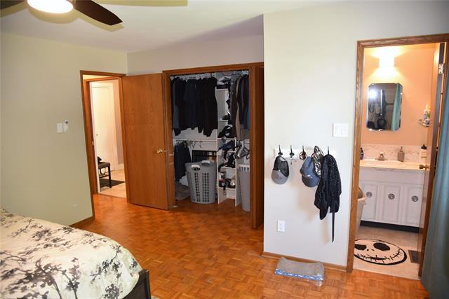 86 Mutchmor Cl, Winnipeg, MB - Indoor Photo Showing Bedroom