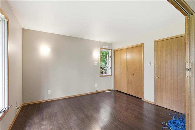 520 Christie Rd, Winnipeg, MB - Indoor Photo Showing Other Room