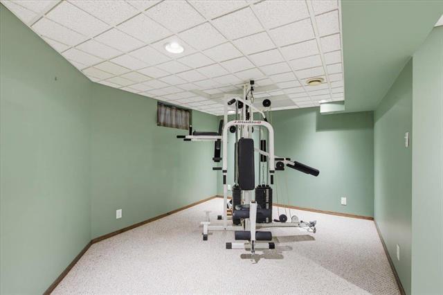 520 Christie Rd, Winnipeg, MB - Indoor Photo Showing Gym Room