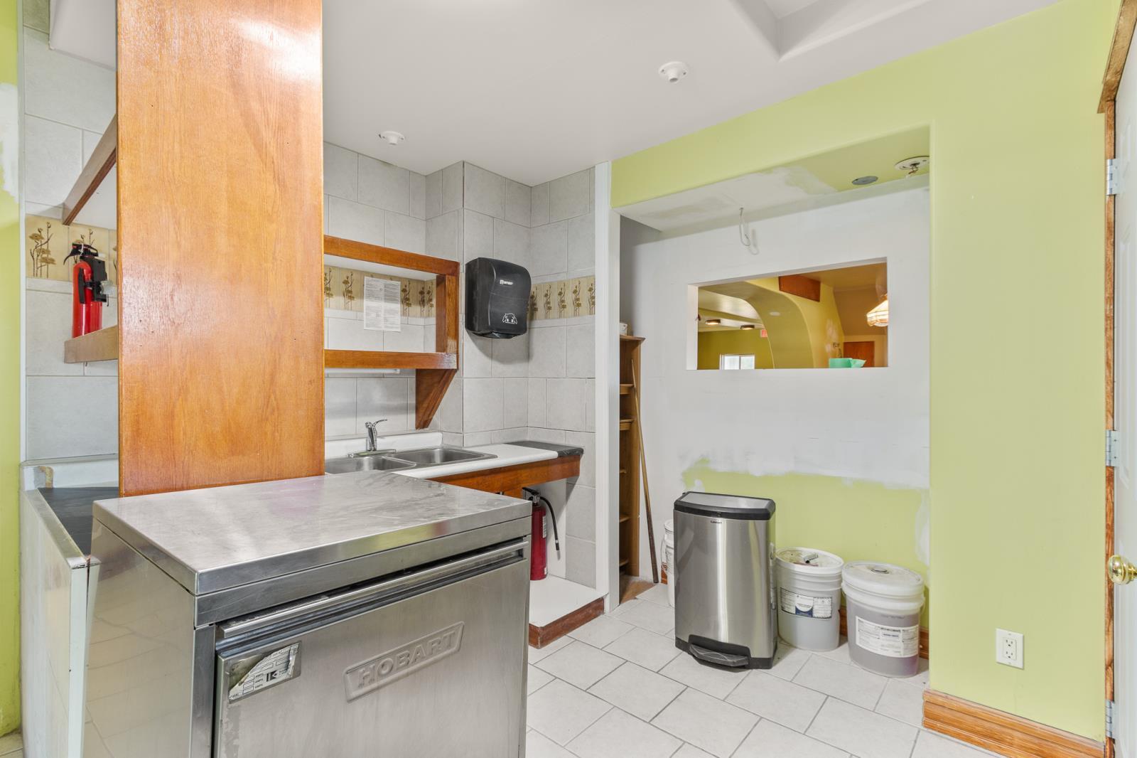 102 2 Avenue, Winfield, AB
