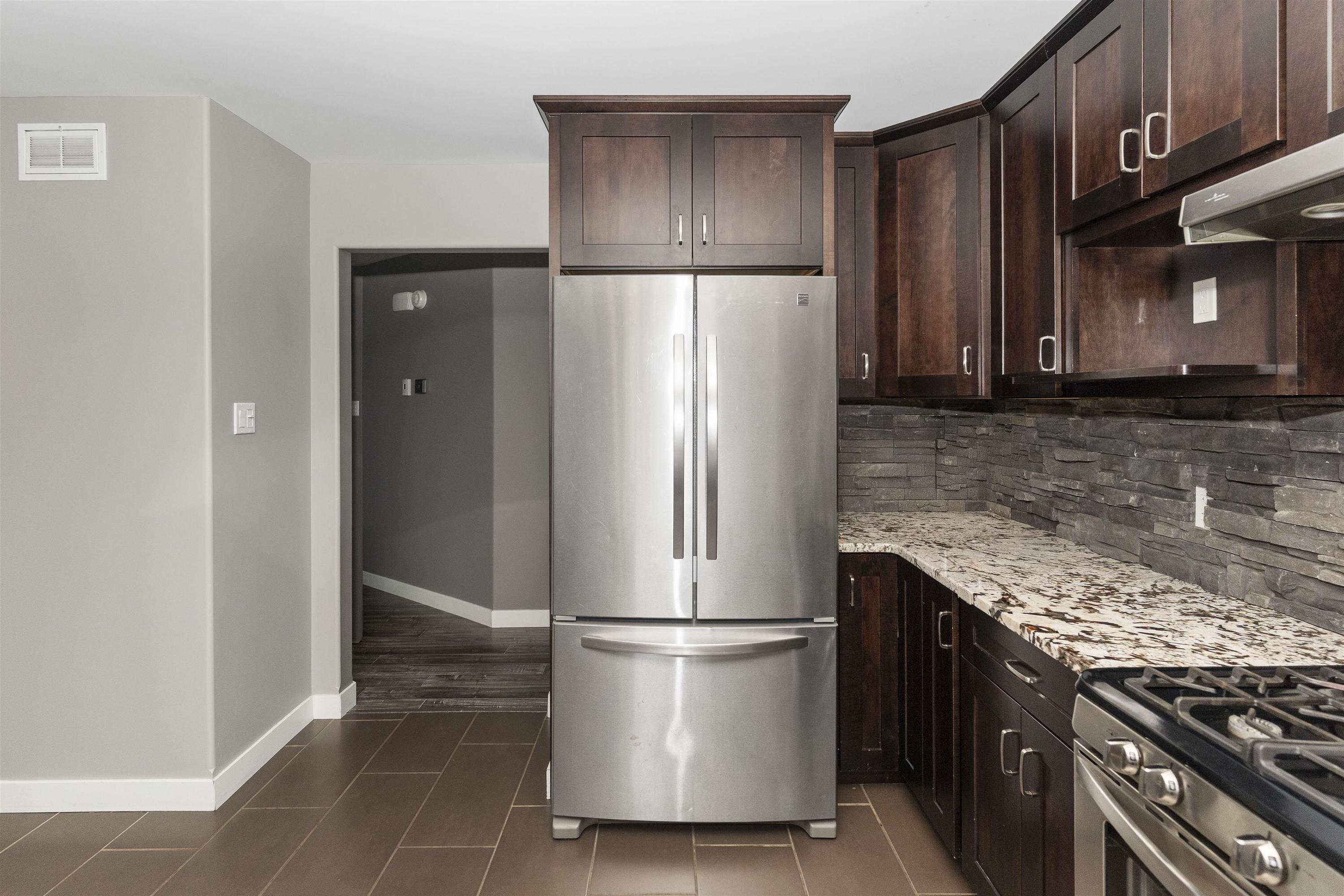 461 Longbow Street, Thunder Bay, ON - Indoor Photo Showing Kitchen