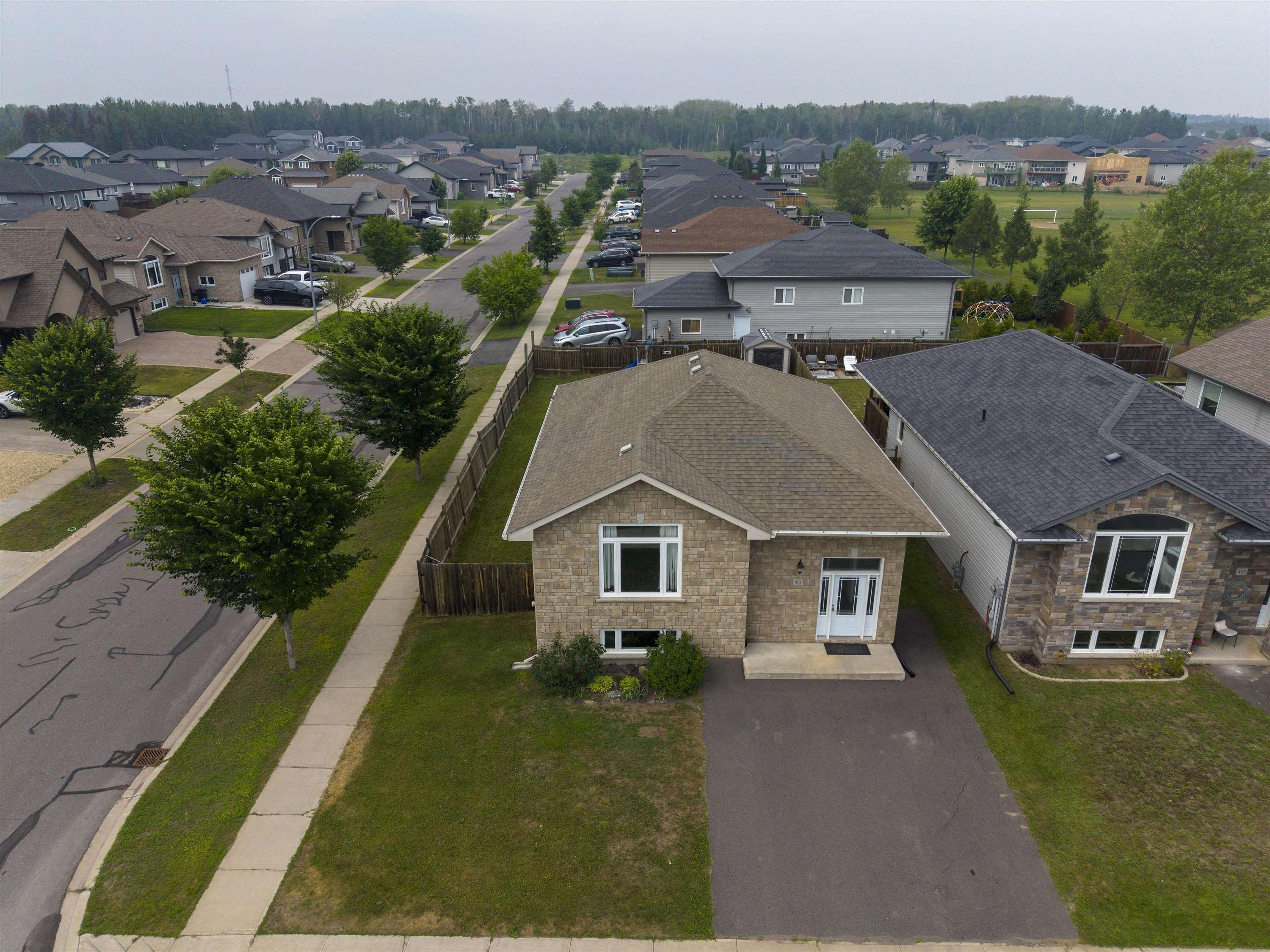 461 Longbow Street, Thunder Bay, ON - Outdoor With View