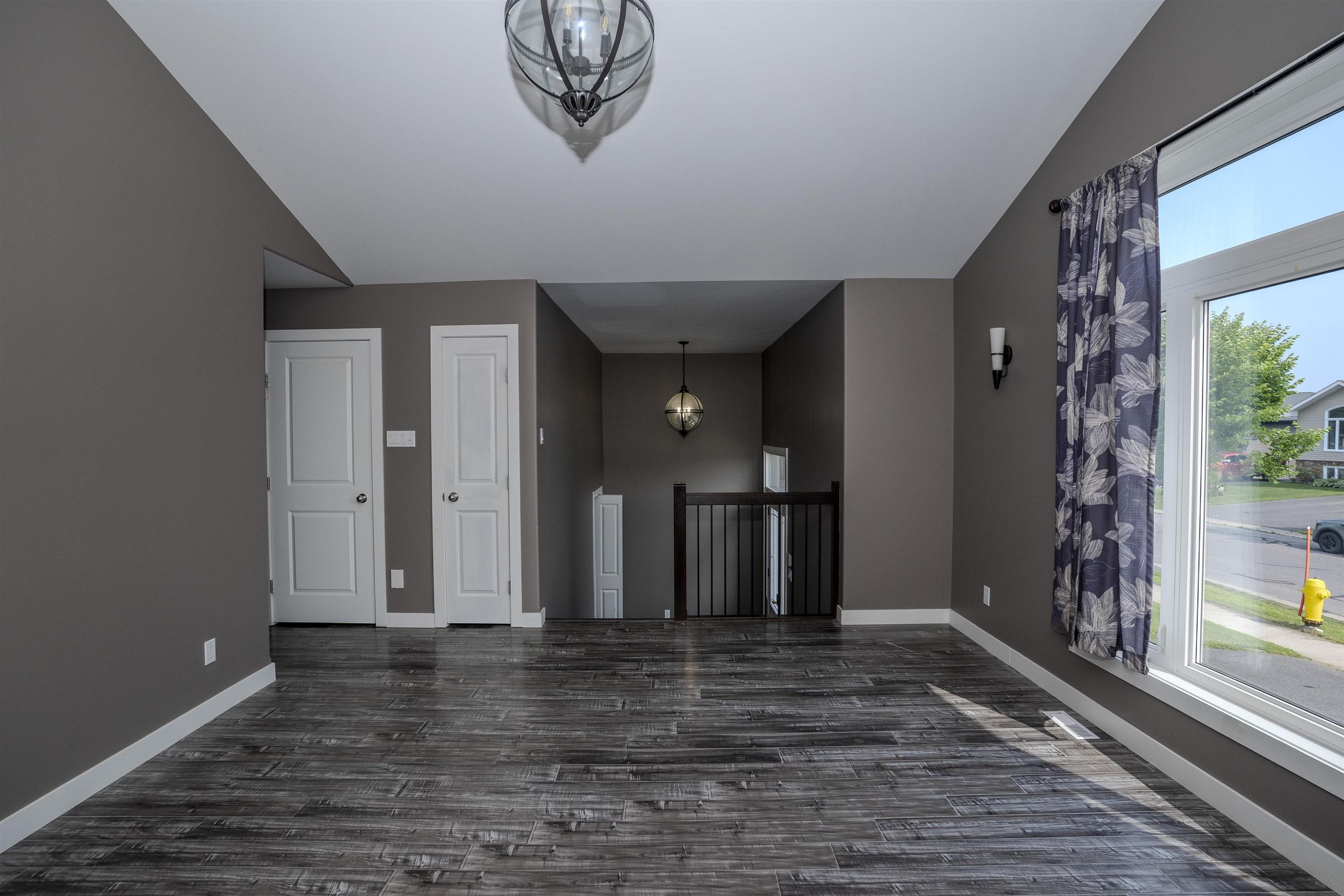461 Longbow Street, Thunder Bay, ON - Indoor Photo Showing Other Room