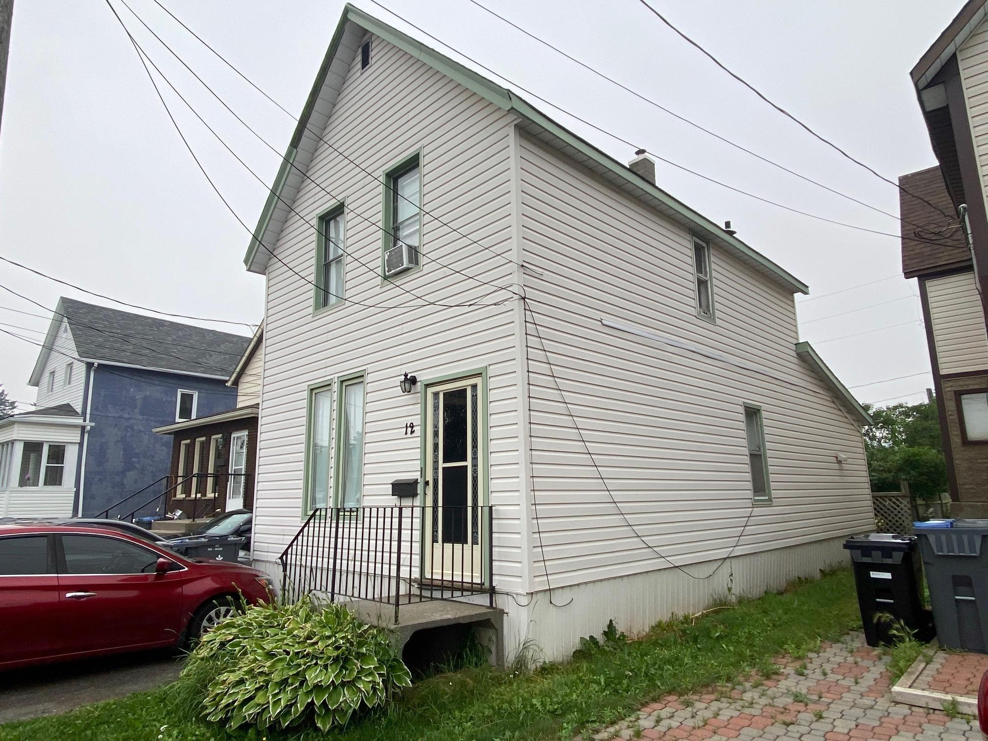 12 Machar Avenue, Thunder Bay, ON - Outdoor With Exterior