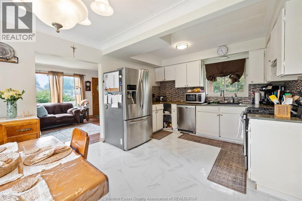 636 Cabana, Windsor, ON - Indoor Photo Showing Other Room
