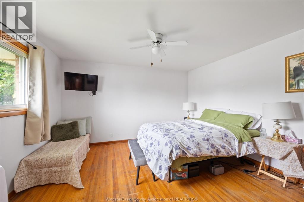 636 Cabana, Windsor, ON - Indoor Photo Showing Bedroom
