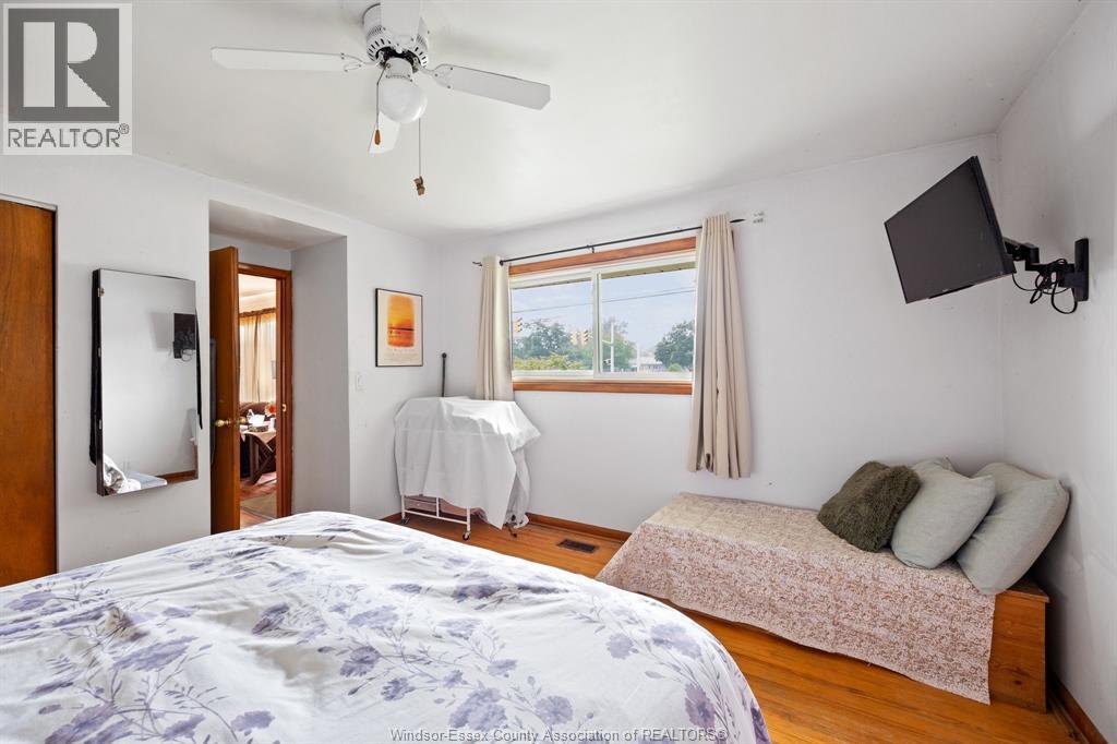 636 Cabana, Windsor, ON - Indoor Photo Showing Bedroom