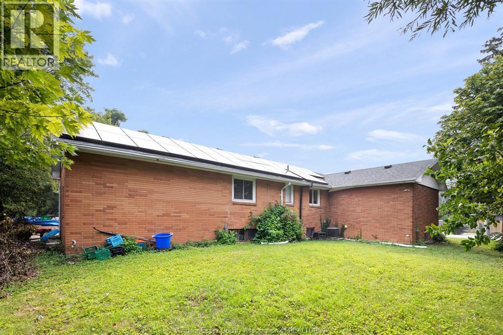 636 Cabana, Windsor, ON - Outdoor