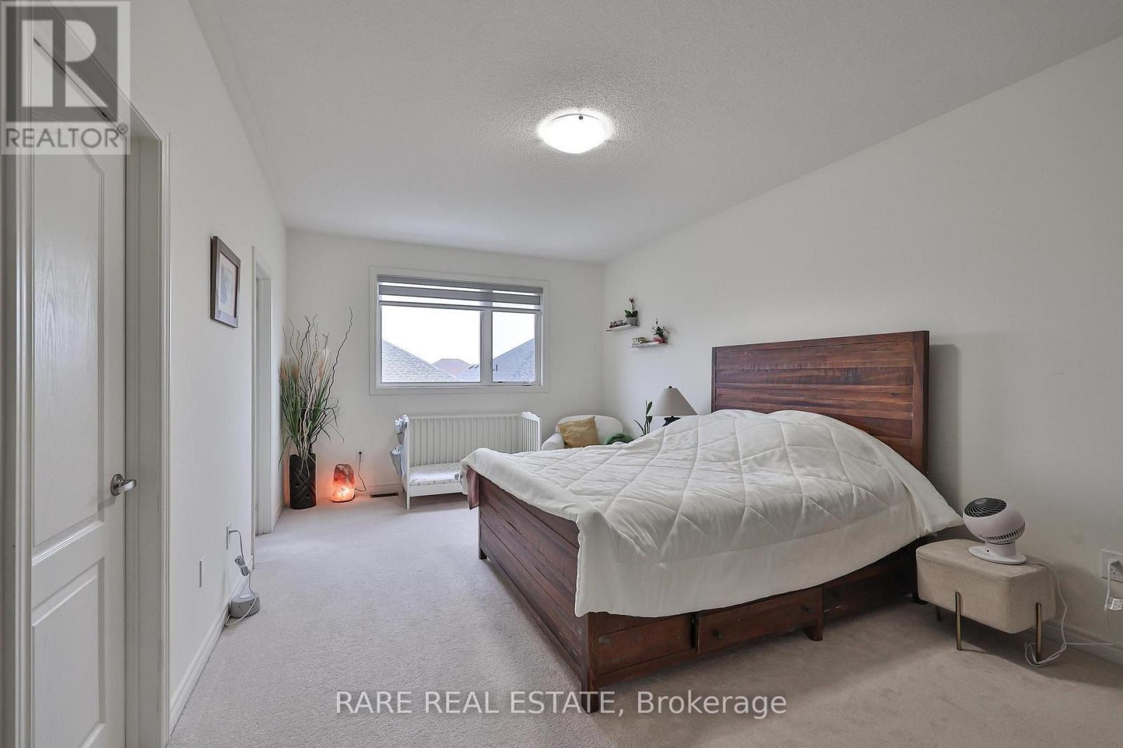 274 Skinner Road, Hamilton, ON - Indoor Photo Showing Bedroom