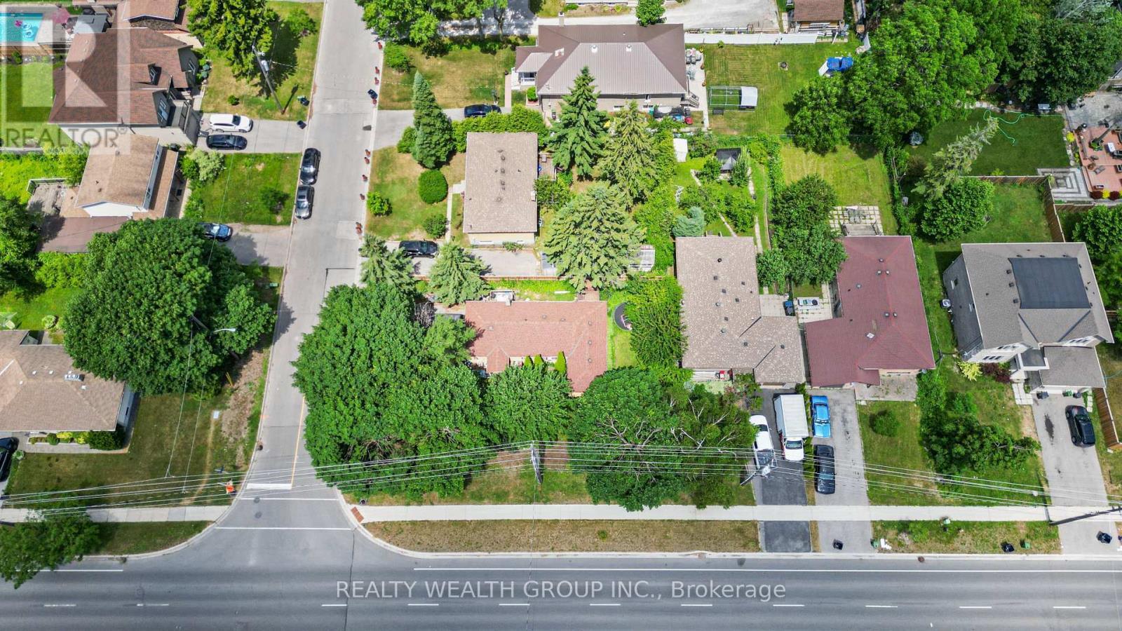 4450 Lawrence Avenue E, Toronto, ON - With View