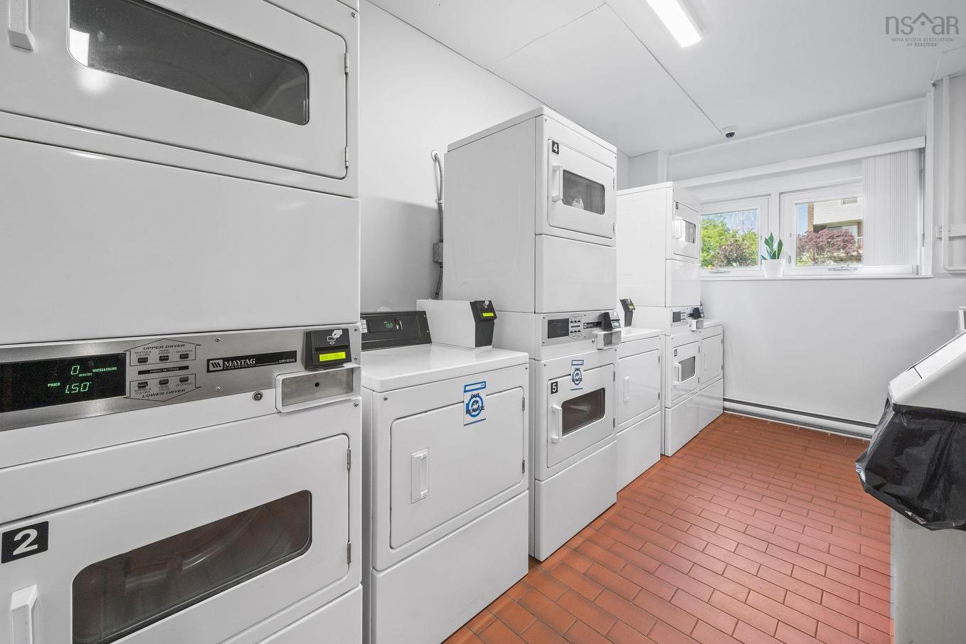 Ph6 5572 North Ridge Road, Halifax, NS - Indoor Photo Showing Laundry Room
