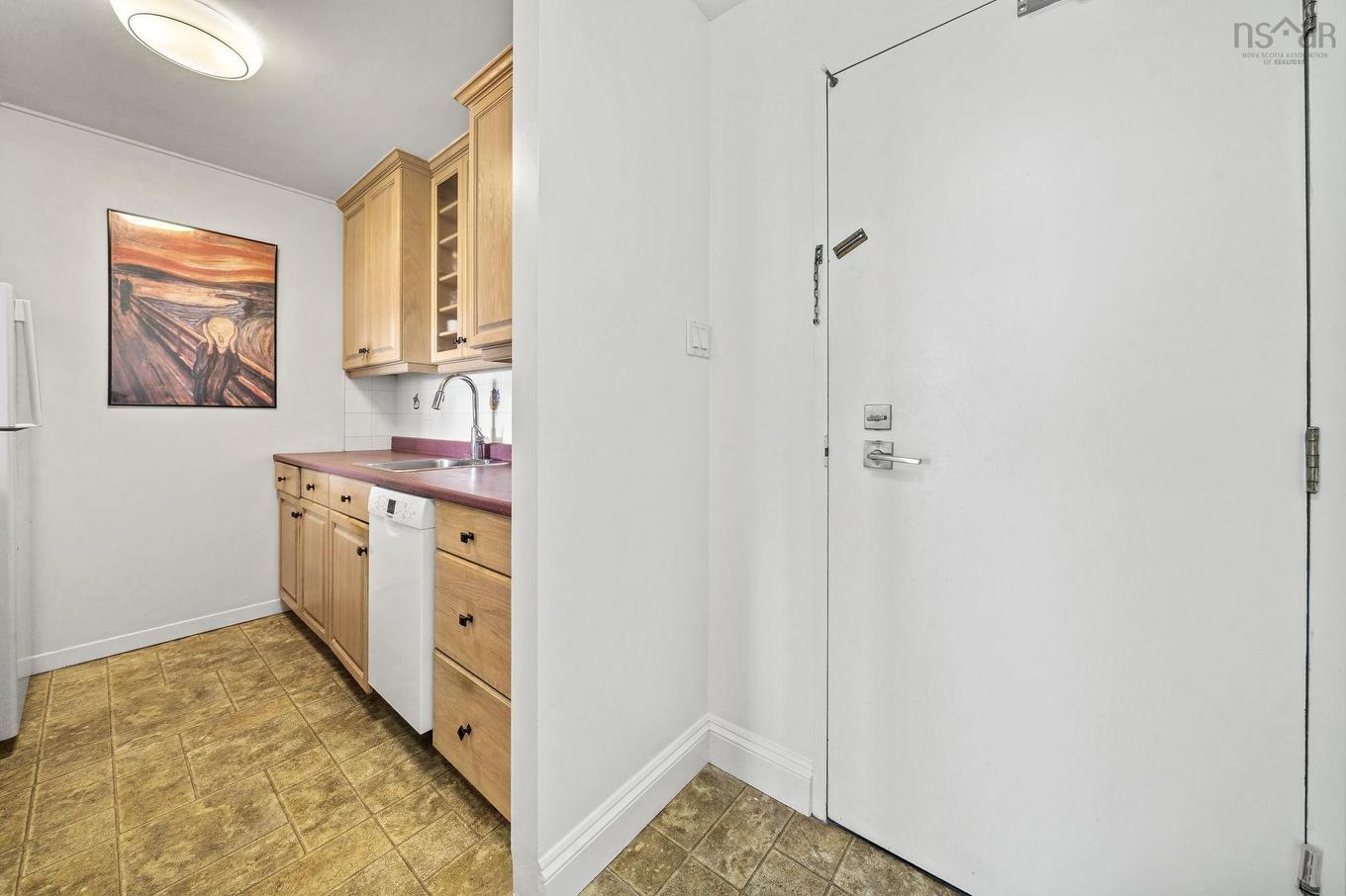 Ph6 5572 North Ridge Road, Halifax, NS - Indoor Photo Showing Other Room