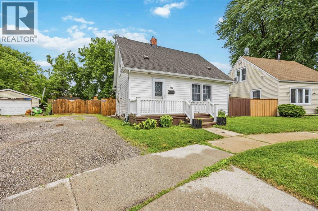 188 Cedar Crescent, Sarnia, ON - Outdoor