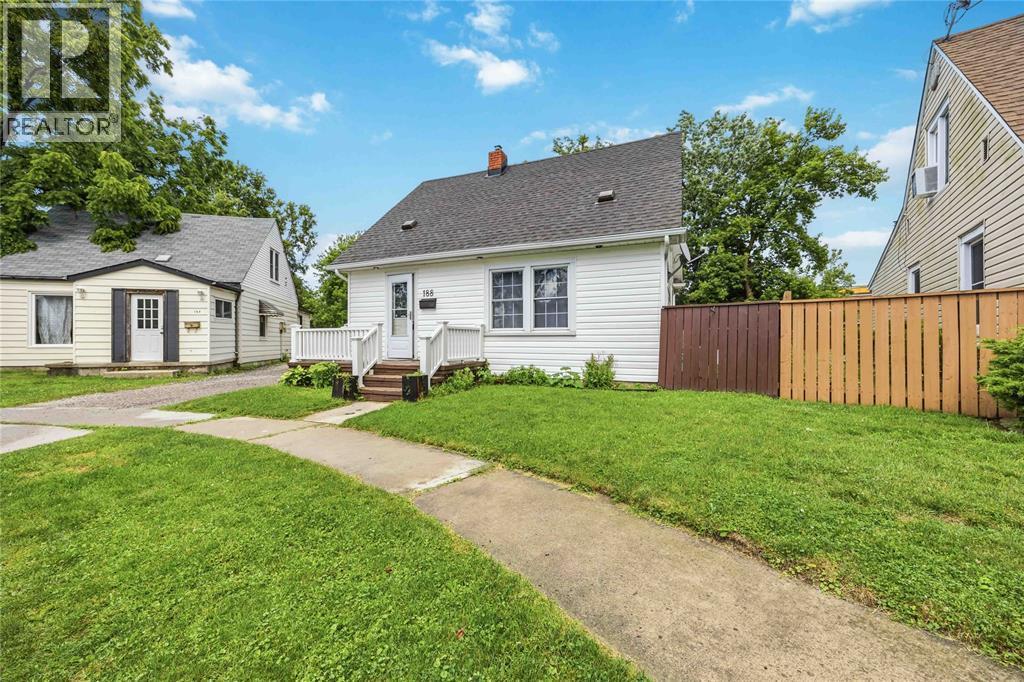 188 Cedar Crescent, Sarnia, ON - Outdoor