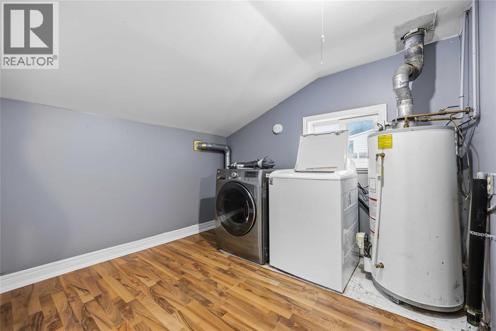 188 Cedar Crescent, Sarnia, ON - Indoor Photo Showing Laundry Room