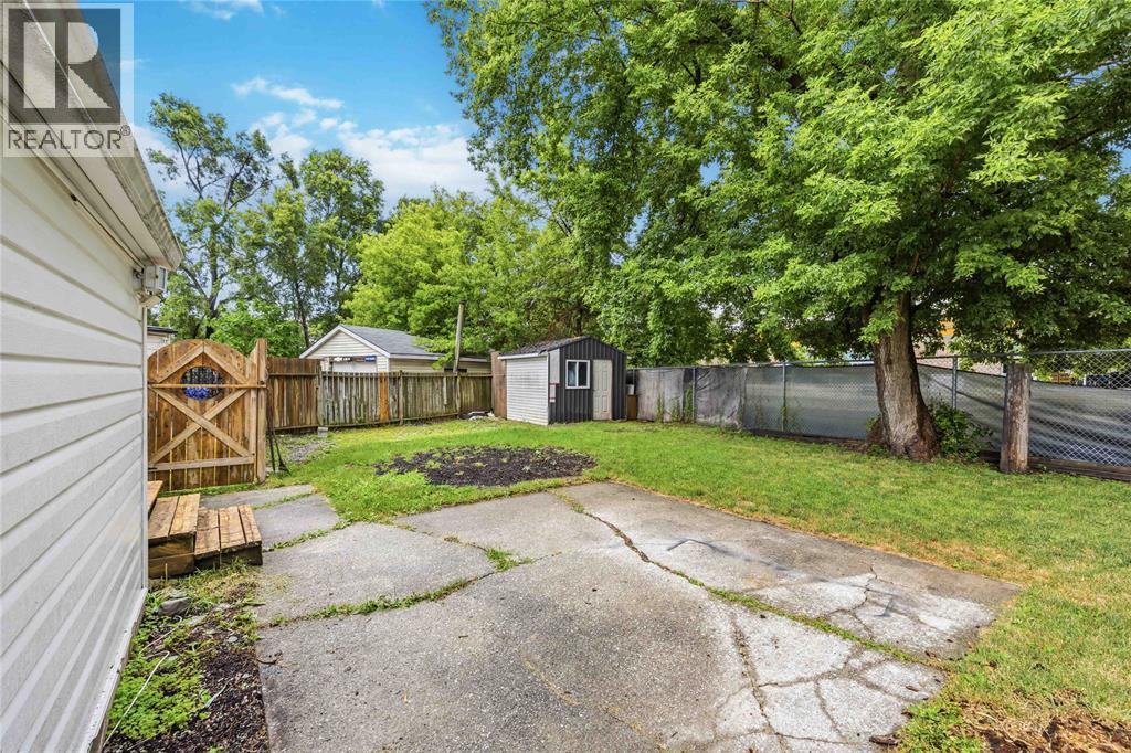 188 Cedar Crescent, Sarnia, ON - Outdoor