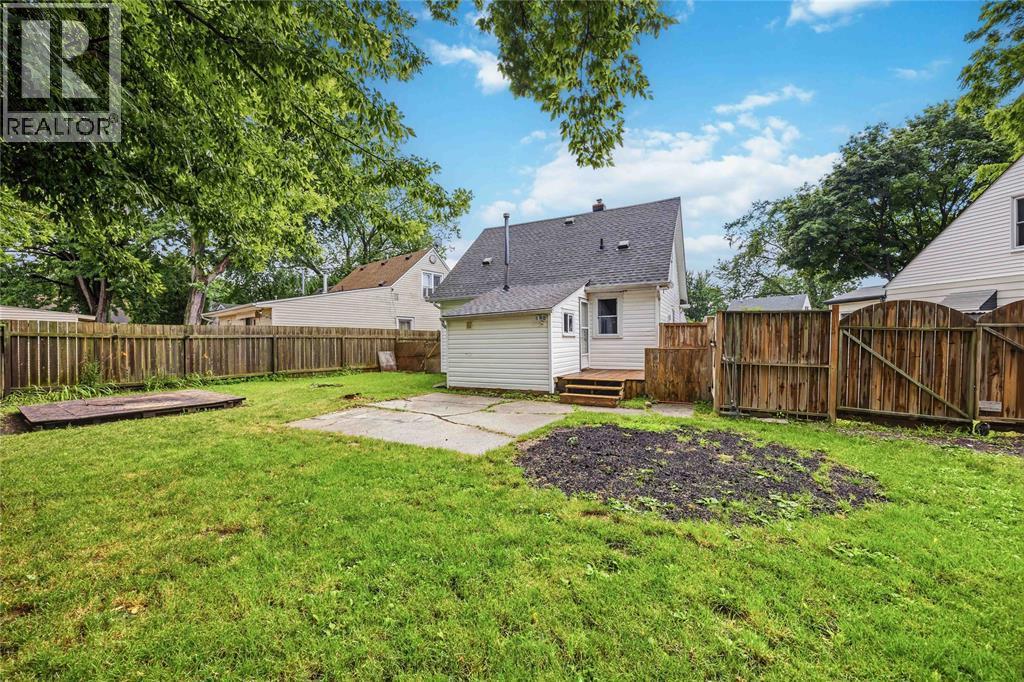 188 Cedar Crescent, Sarnia, ON - Outdoor