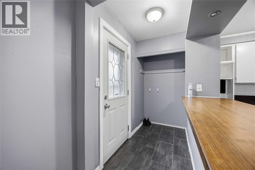 188 Cedar Crescent, Sarnia, ON - Indoor Photo Showing Other Room